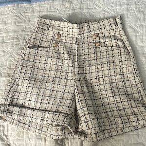 High wasted shorts with buttons from Cider. Never worn